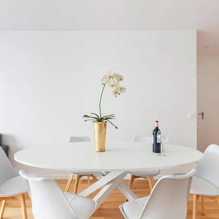 3 Bedroom Flat Close Montmartre * 巴黎