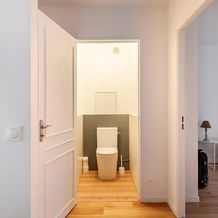 3 Bedroom Flat Close Montmartre * 巴黎